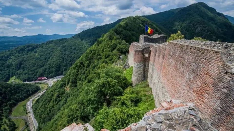 Vesting Poenari, een belangrijk historisch gebouw van Roemenië