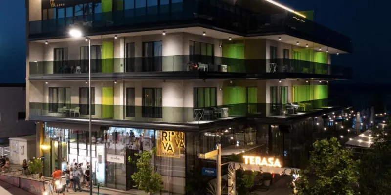 Riva Mamaia Beach ApartHotel, foto 1 van 101